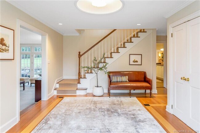 Foto del edificio - 6 Searles Rd