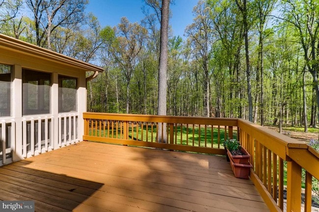 Building Photo - 13810 Lakeside Dr