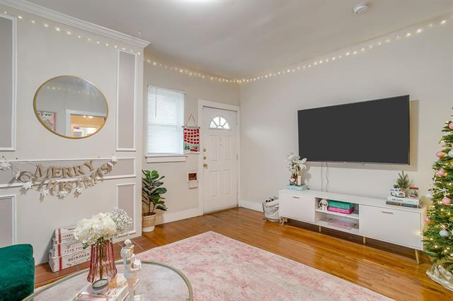 Foto del edificio - 2544 S University Dr