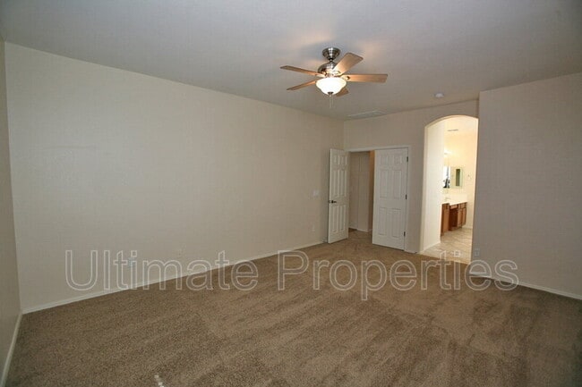 Building Photo - 14443 W Hearn Rd