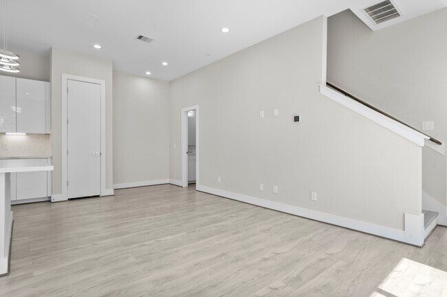 Foto del edificio - 861 Prosper St