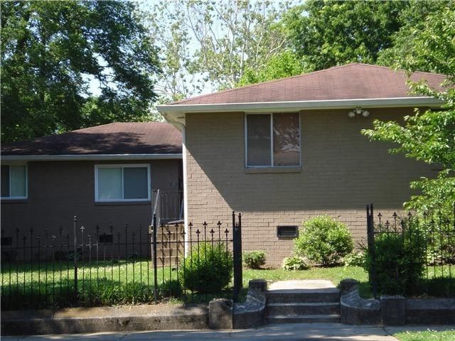 Foto principal - 1401 Arthur Ave
