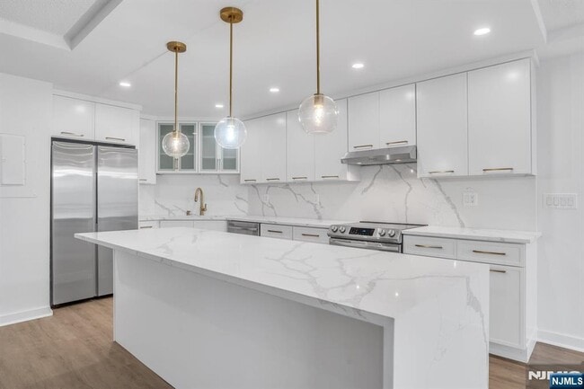 Foto del edificio - 1055 River 809