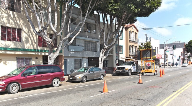 Building Photo - 1016 Potrero Avenue