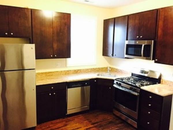 Foto principal - 2765 W Francis Pl