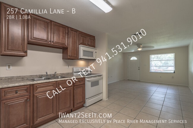 Building Photo - 257 Camillia Ln