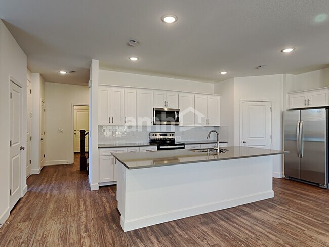 Foto del edificio - 5717 Morgans Mile Street