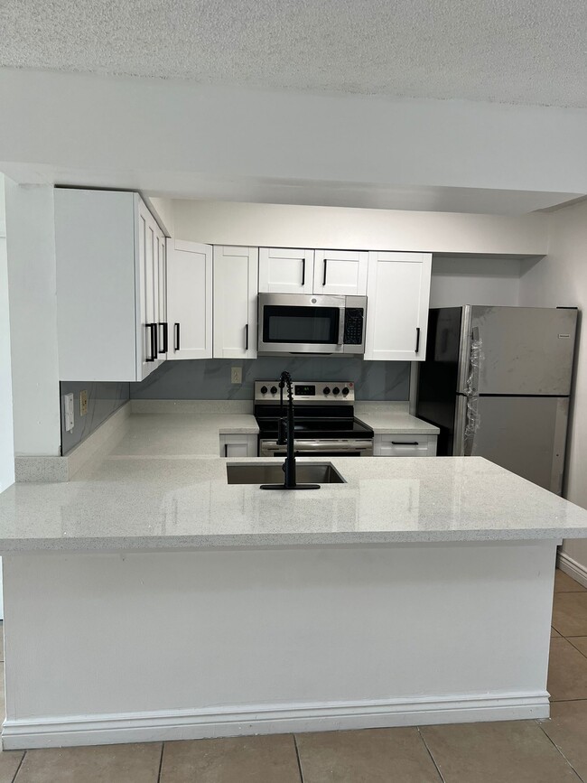 Photo - 6740 NW 175th Ln (Hialeah, FL) Townhome