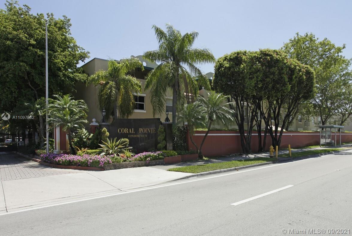 Foto principal - 8660 NW 6th Ln