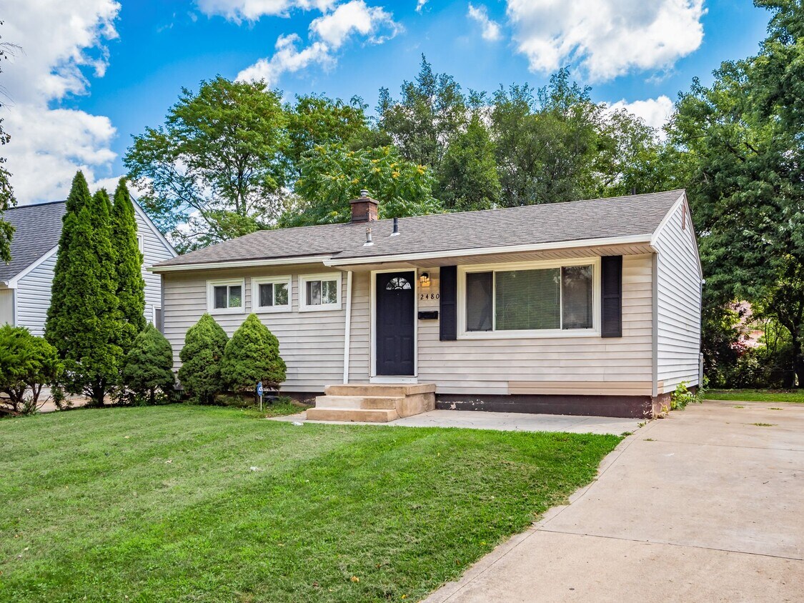 Primary Photo - 2480 Atwood Terrace