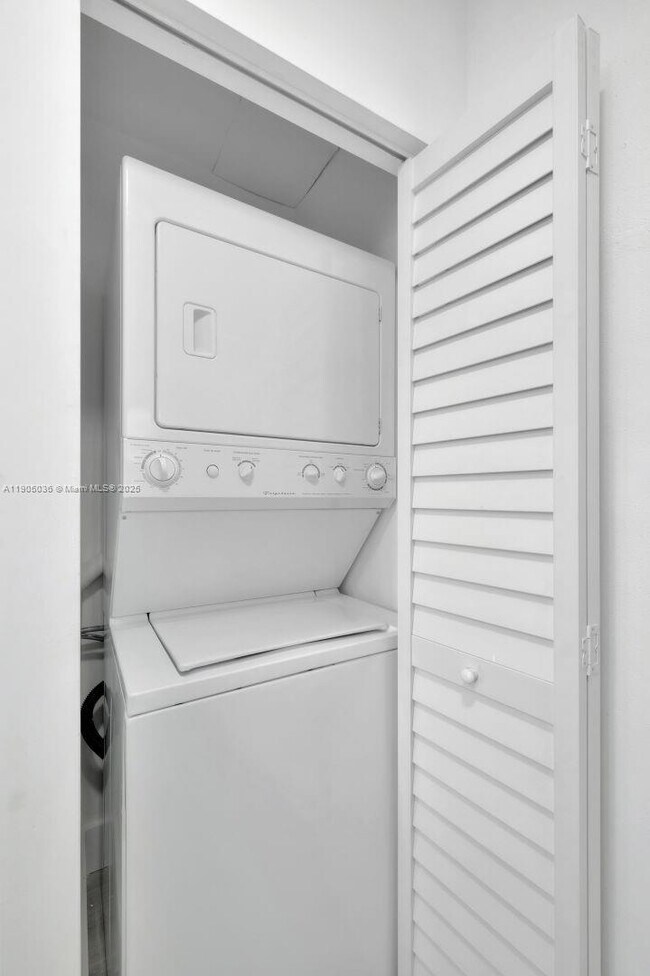 Foto del edificio - 4964 NW 48th Way