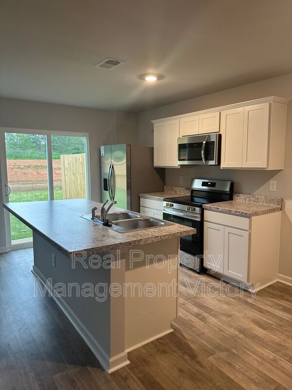 Foto del edificio - 134 Marine Dr