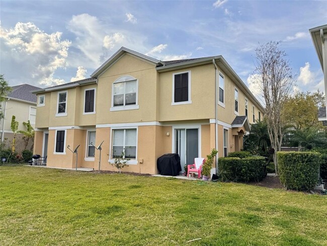Building Photo - 6504 S Goldenrod Rd