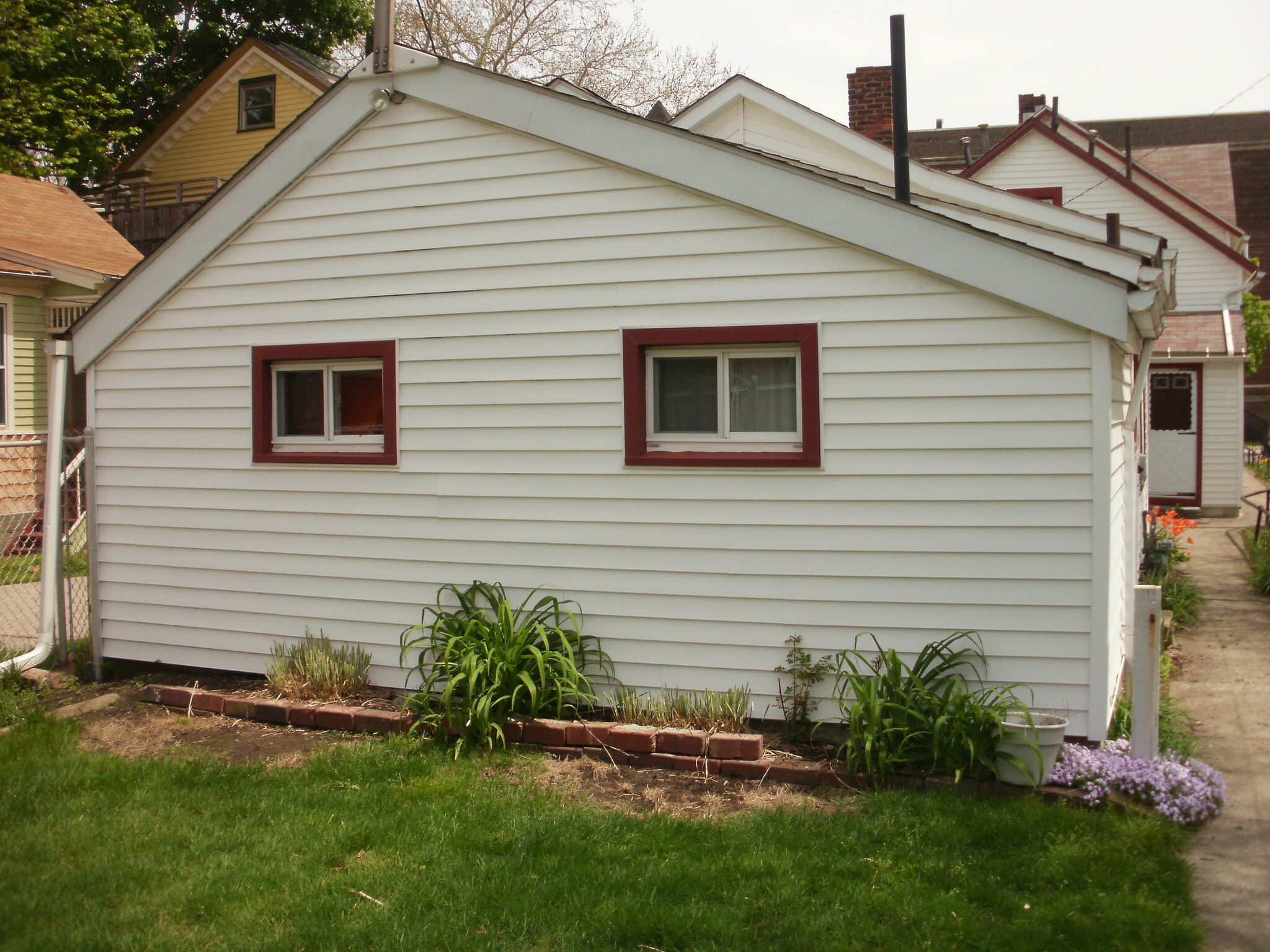 2444 W 10th St Cleveland, OH 44113 – photo 4