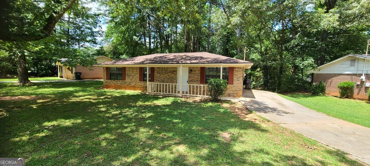 Primary Photo - 326 Cindy Dr SE