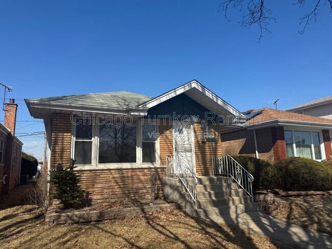 Foto del edificio - 2810 W 83rd St