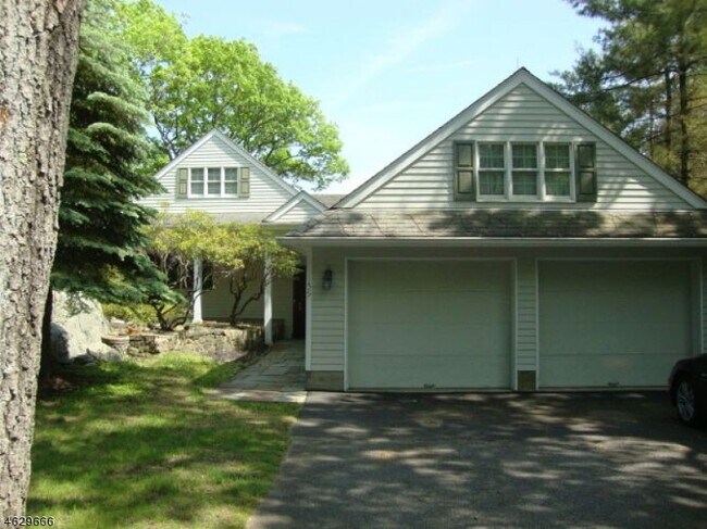 Building Photo - 155 Alpine Trail