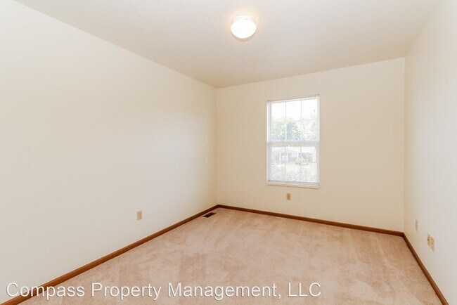 Building Photo - 4477 Lake Michigan Dr