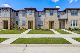 Building Photo - 11910 De Carvalho Ln