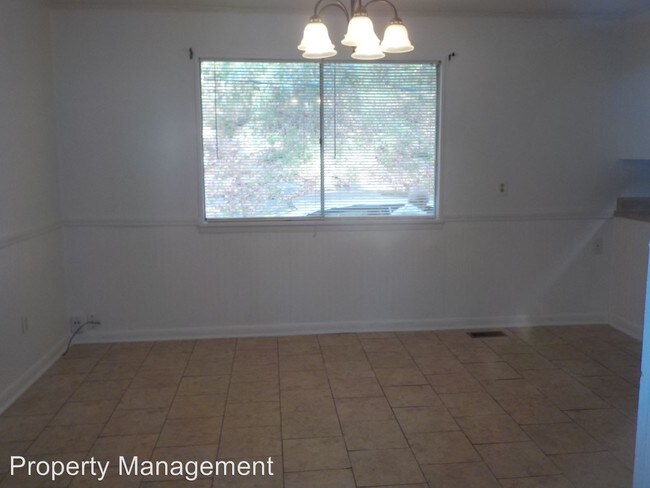Foto del edificio - 3607 Woodland Dr NW