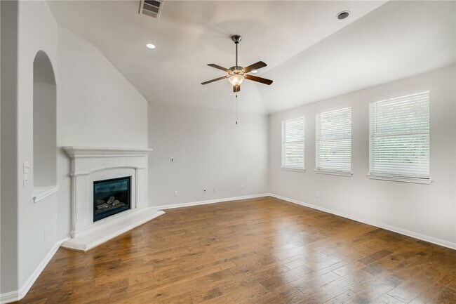 Foto del edificio - 2136 Granite Hill Dr