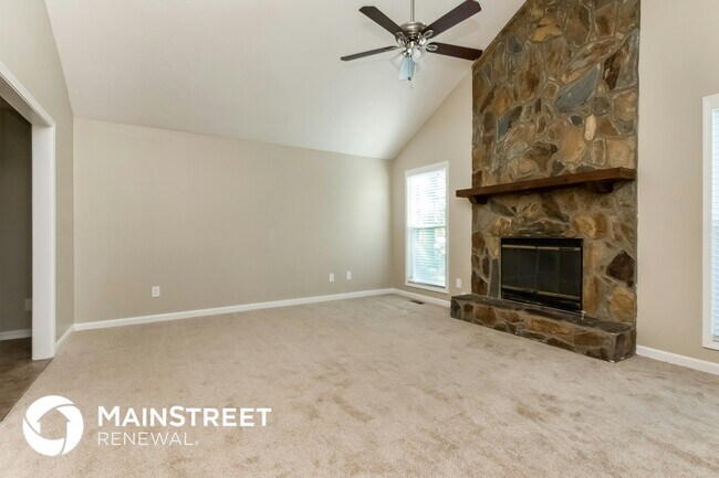 Foto del edificio - 6076 Cowan Mill Rd