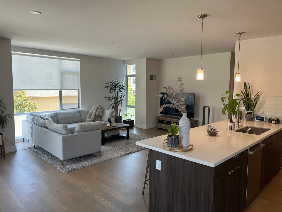 Foto principal - 901 Jefferson St