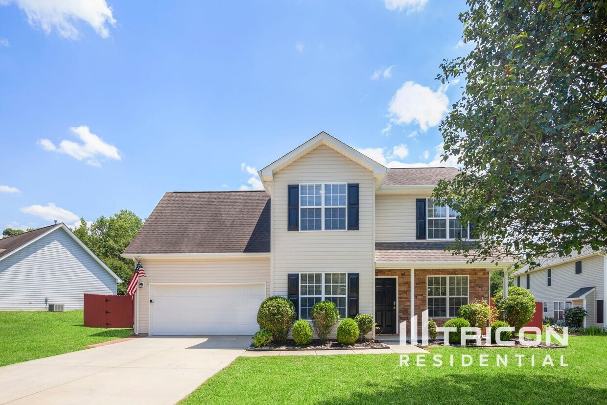 Primary Photo - 2755 Amber Crest Drive Gastonia NC