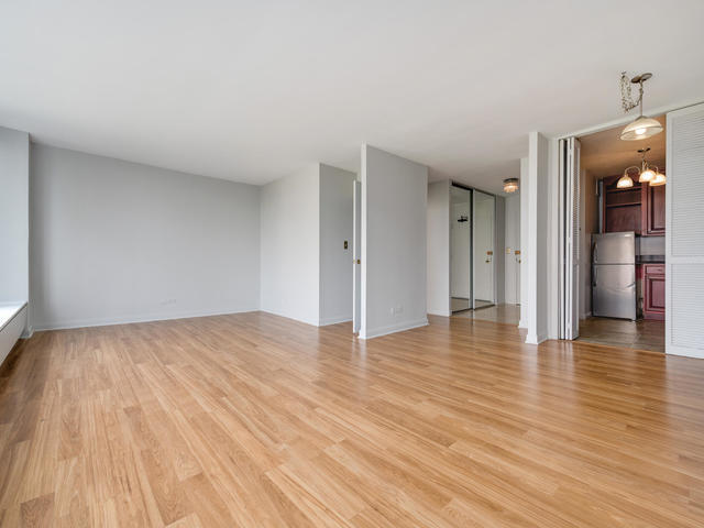 Foto del edificio - 5455 N Sheridan Rd