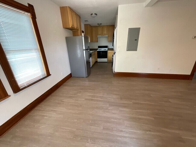 Foto del edificio - 2110 Grove Cir W