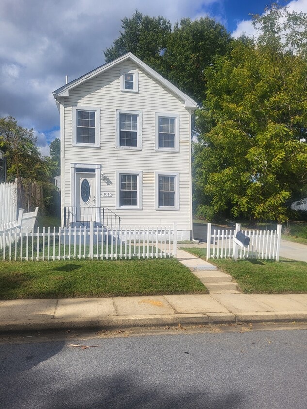 Photo - 1010 58th Ave (Fairmount Heights, MD)