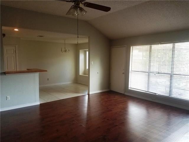 Building Photo - 2425 Inverness Dr