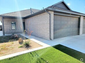 Building Photo - 5832 Virginia Ave
