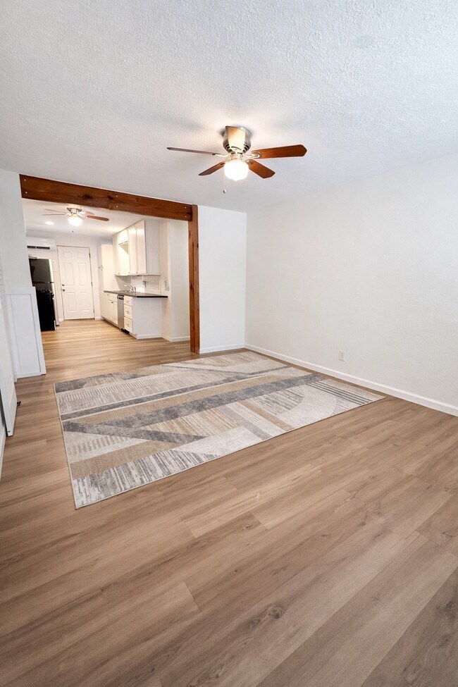 Foto del edificio - 117 Sylvia St