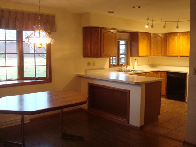 Foto del edificio - 115 Dana Dr