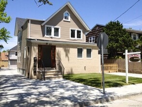 Building Photo - 122 Combs Ave