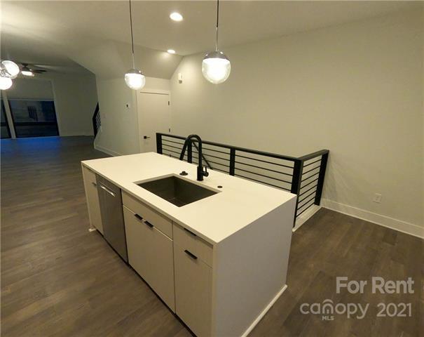 Building Photo - 1213 Minter Pl