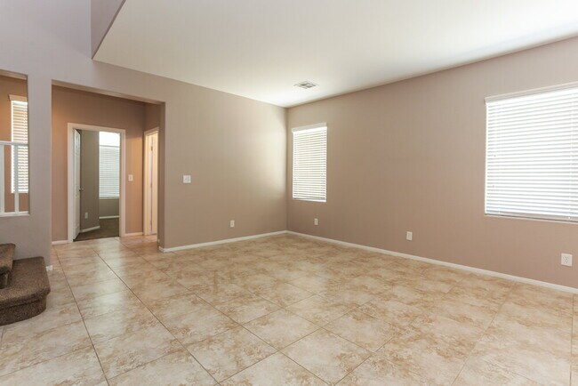 Building Photo - 944 Lucky Bamboo Dr