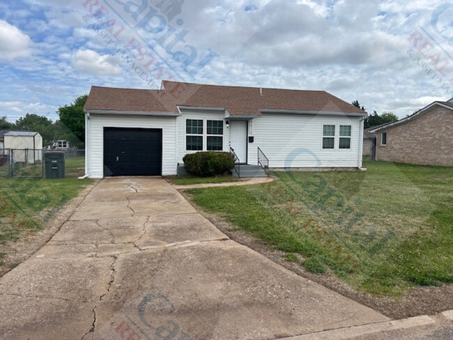 Photo - Charming 3 Bedroom House