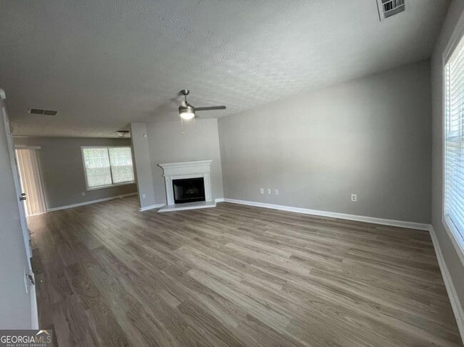 Building Photo - 2077 Patterson Park Pl