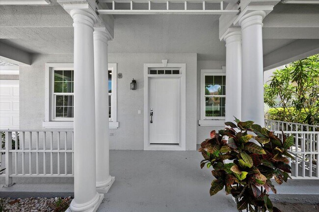 Building Photo - 204 Clocktower Dr