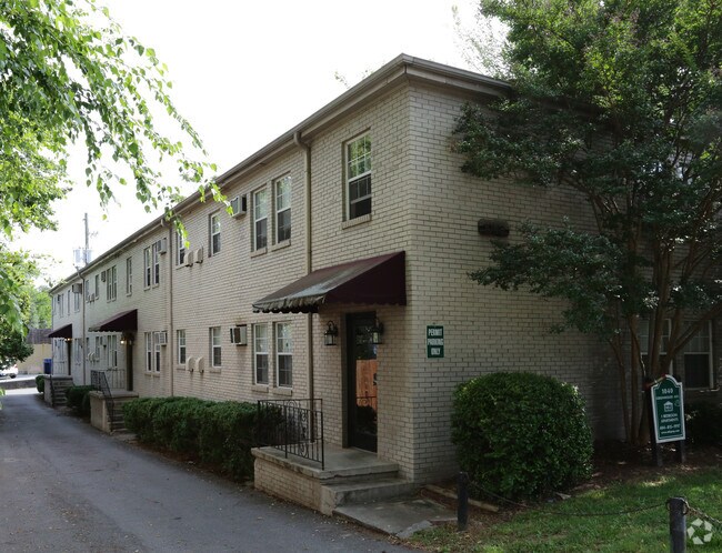 Foto principal - 1040 Greenwood Avenue
