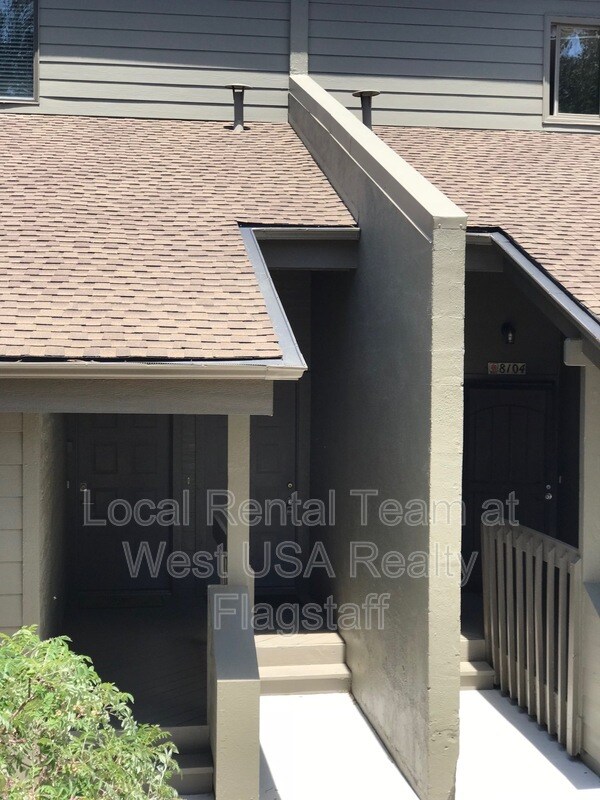 Primary Photo - 5701 N Villa Cir