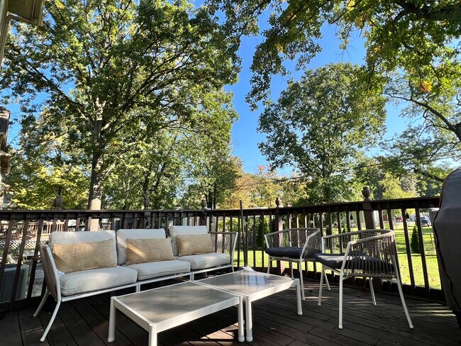 Foto del edificio - 20334 Oporto Ave