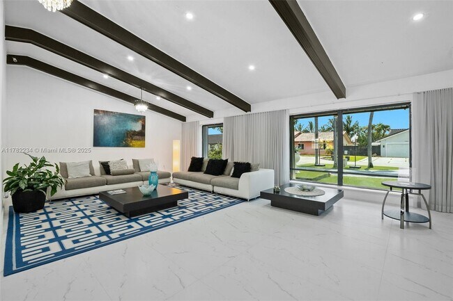 Foto del edificio - 19510 W Oakmont Dr