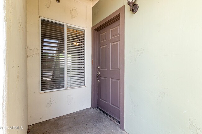 Foto del edificio - 1825 W Ray Rd