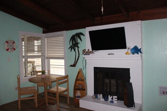 Building Photo - 1725 Cuscowilla Ln