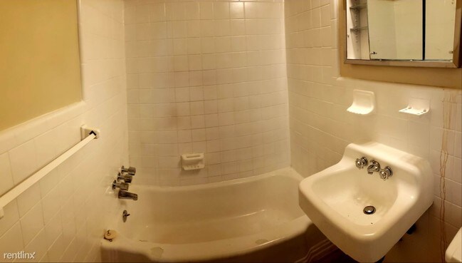 Foto del edificio - 1 br, 1 bath - 3012 Chamberlayne Ave
