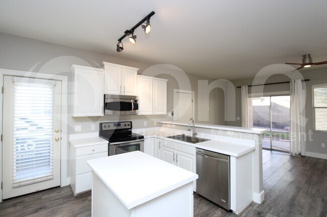 Building Photo - 2255 S Barrington