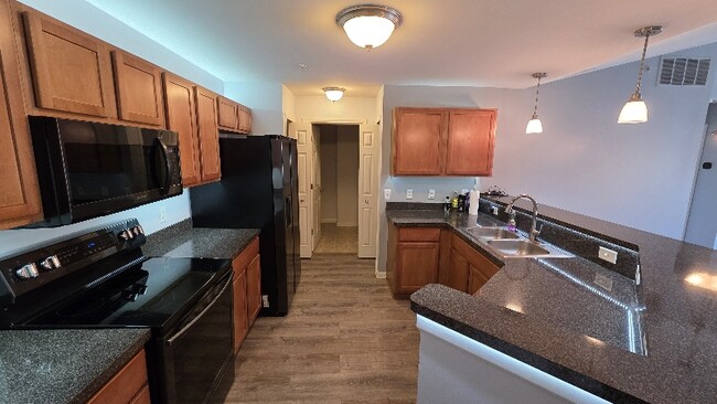 Building Photo - 2393 Arcadia Dr